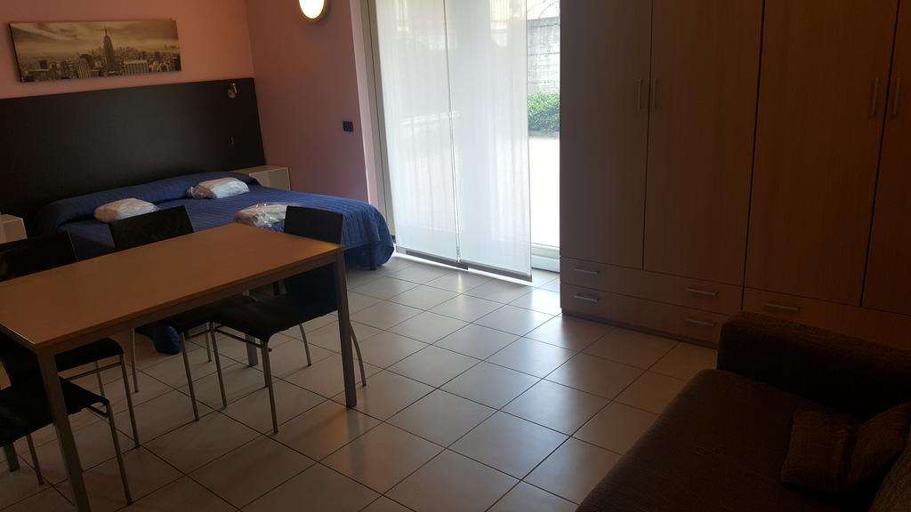 Residenza Villa Regina Monza Exterior foto