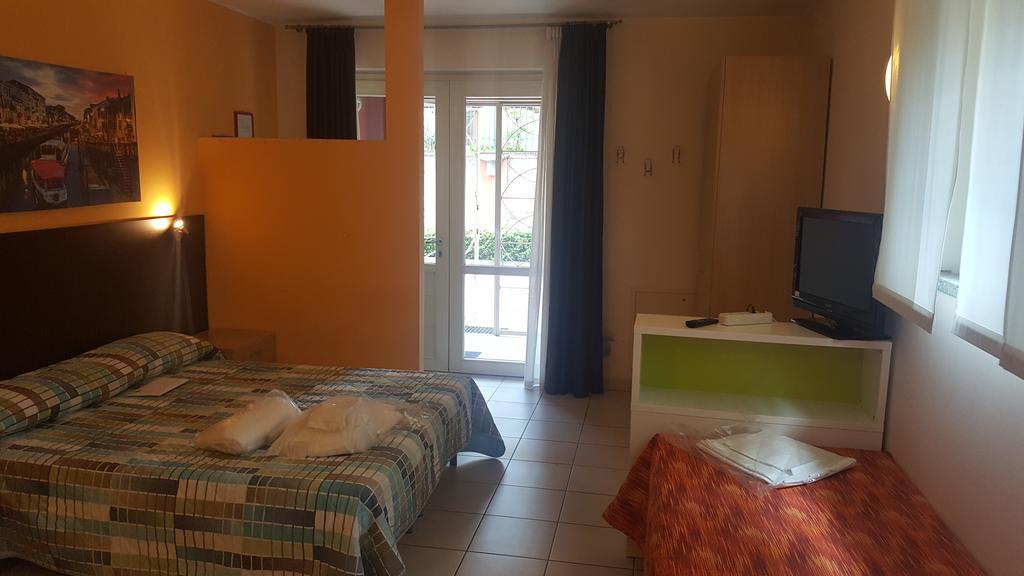 Residenza Villa Regina Monza Exterior foto