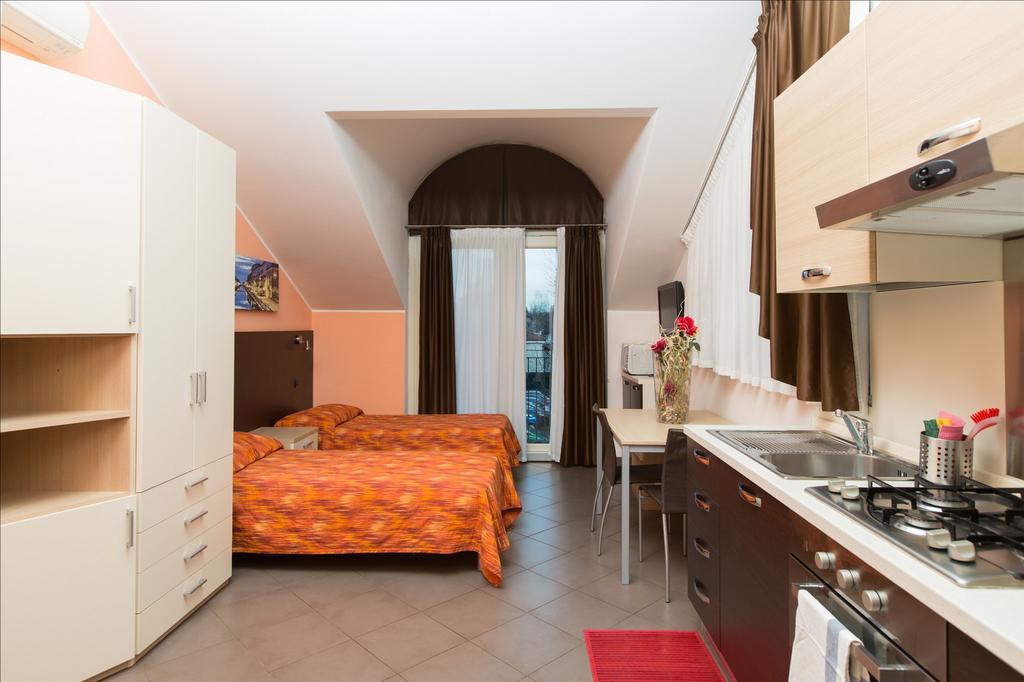 Residenza Villa Regina Monza Exterior foto